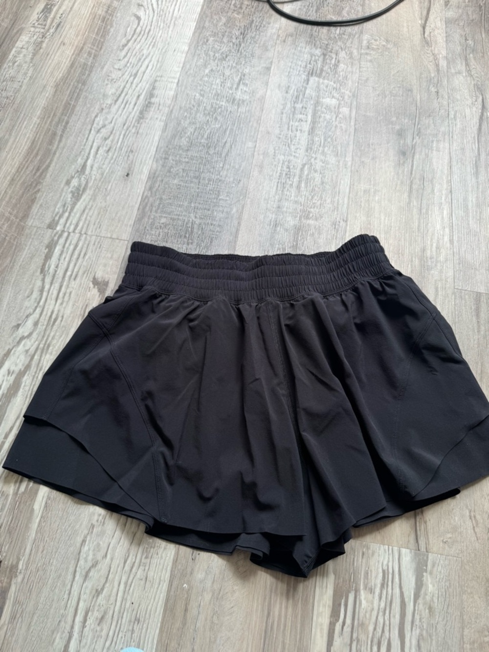 lululemon athletica shake it out  Shorts